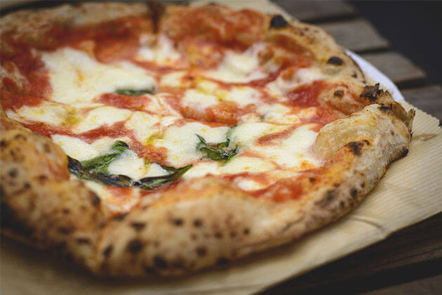 Pizza napolitana