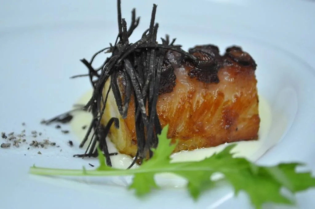 El Lago. Pulpo a la parrilla con crema de patata asada y trufa