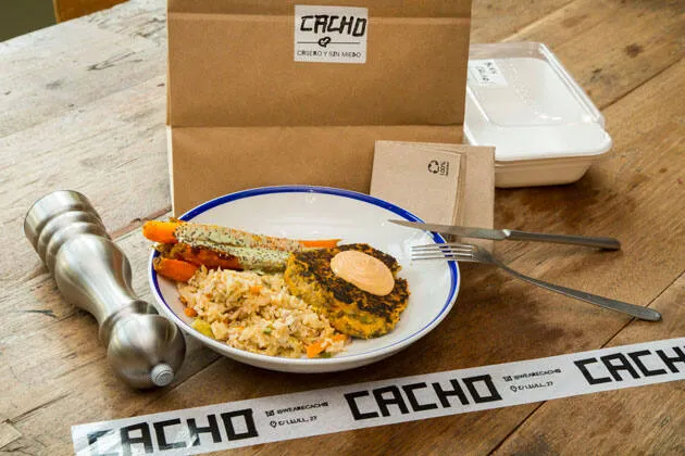 Cacho: raciones generosas de comida casera