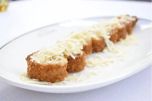 Ultramarinos Pecorino