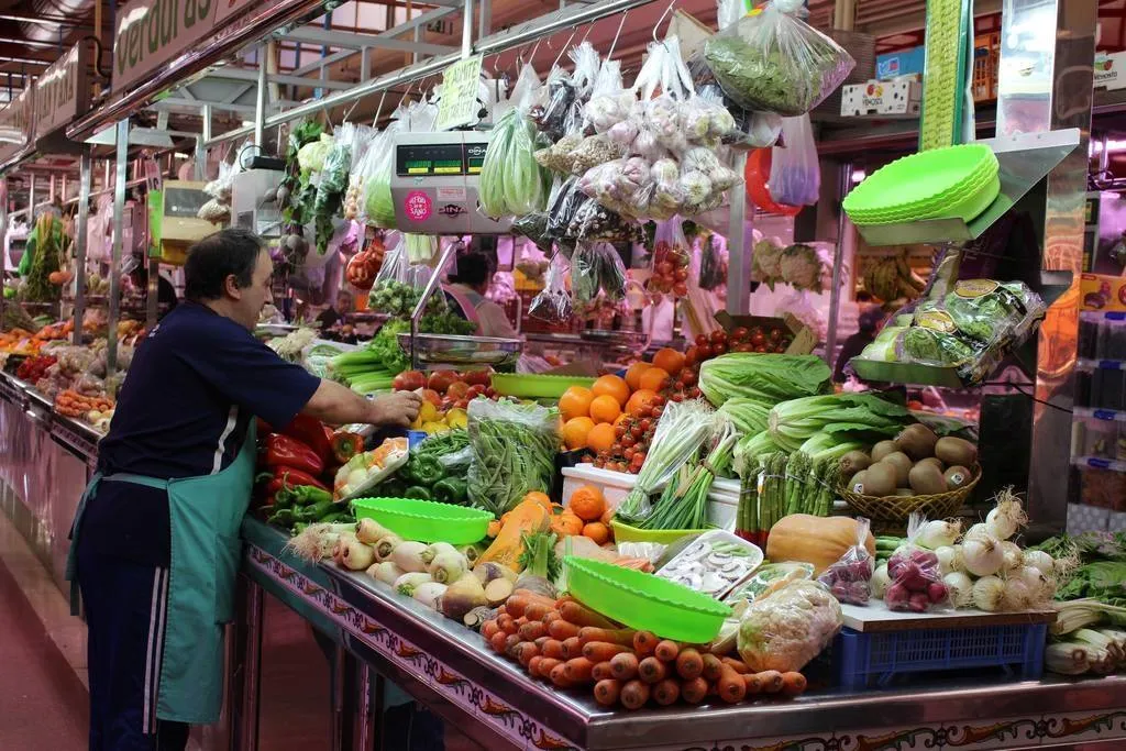 Mercat  del Cabanyal: la tradició d'un mercat amb ànima que mira al mar