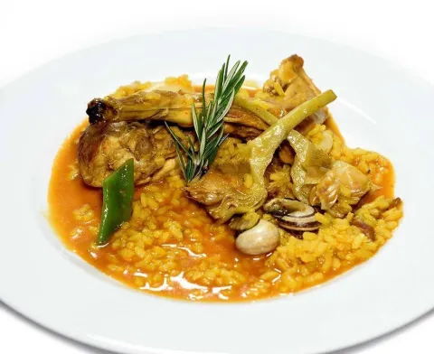 Menú gastronòmic + 1 cervesa Turia 33 cl