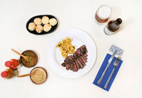 Menú Favela Bistro + 1 cervesa Turia 33 cl