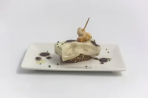 Mini caneló de brandada de bacallà