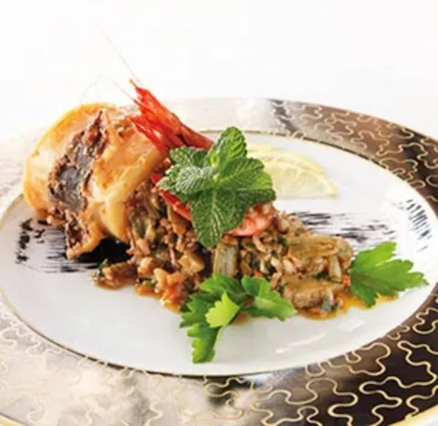 Menú + botella de Inedit