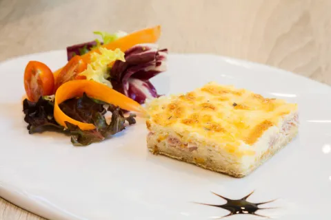 Menú de tapas + 2 Estrella Damm de 33 cl