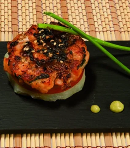 Timbalet d'hamburguesa de salmó