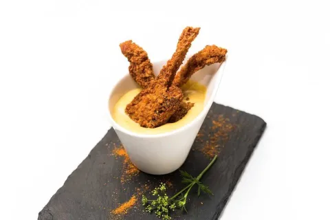 Dips de cordero con salsa de curry