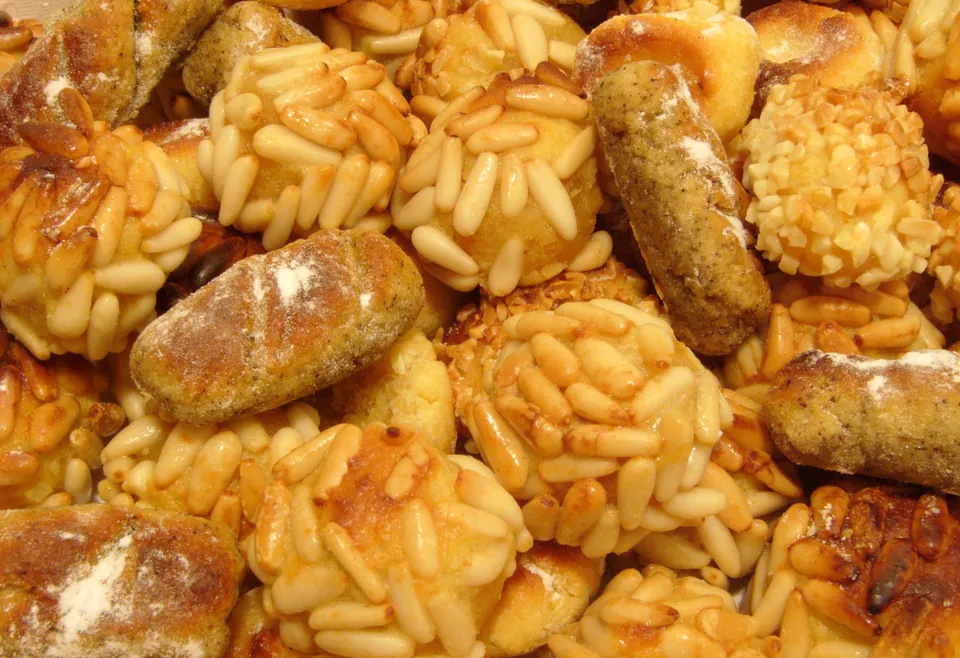 Cómo hacer panellets: La receta tradicional para Halloween y la Castanyada