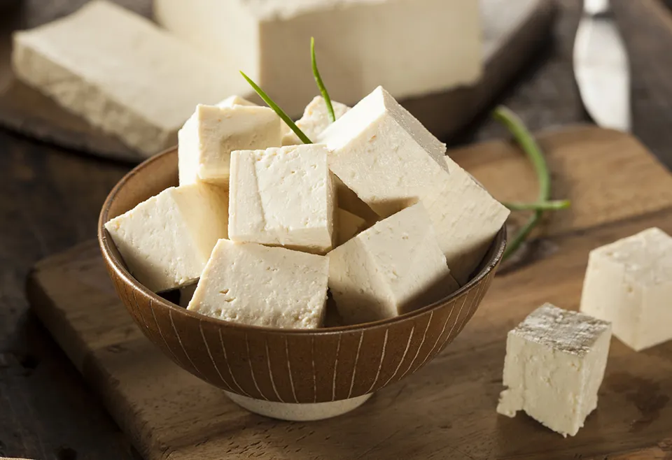 Receptes amb tofu: descobreix com incorporar aquest aliment de moda a la teva dieta