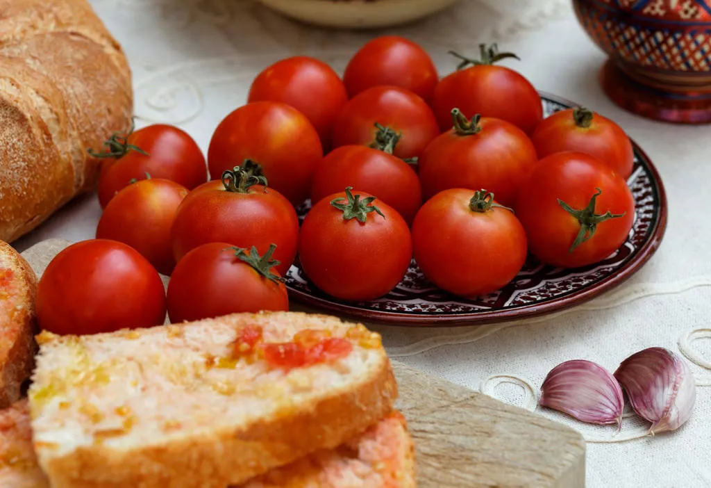 Tomàquet de penjar: una varietat centenària convertida en objecte gourmet