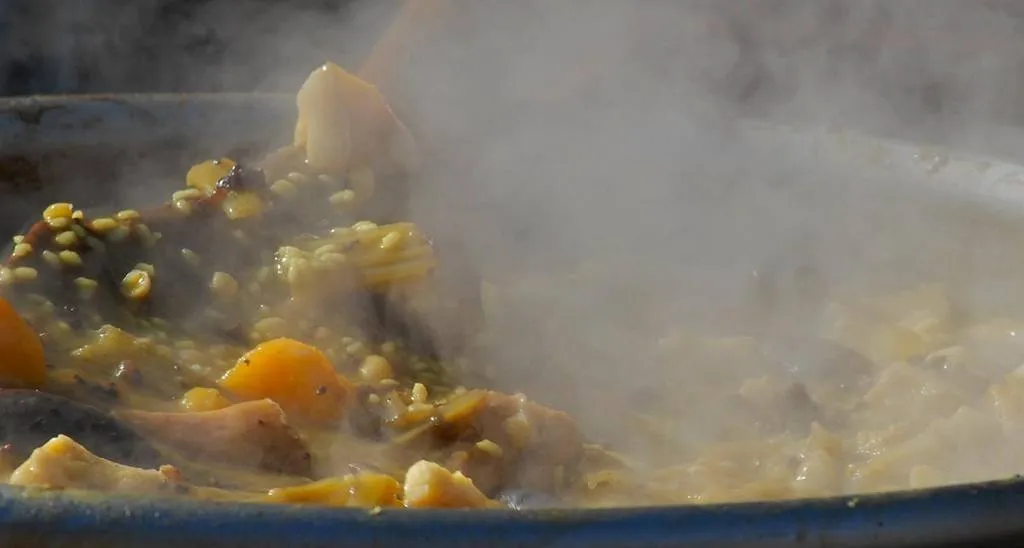 Arròs de fesols i naps, referent de la gastronomia popular valenciana