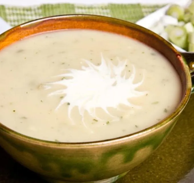 Cómo hacer vichyssoise o puré de puerros