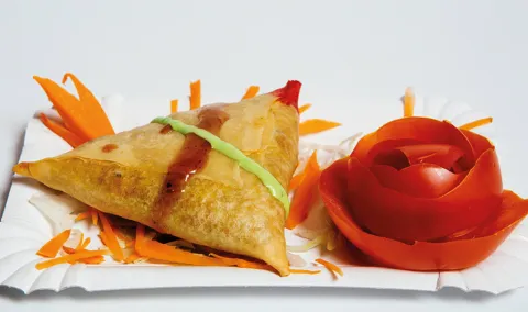 Samosa de pollo o verdura