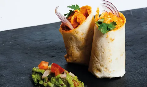Taco de tinga de pollo