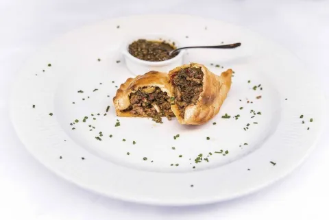 Empanda de carn argentina amb chimichurri