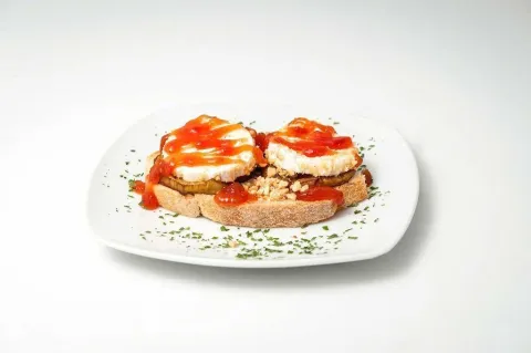 Crostini de berenjena
