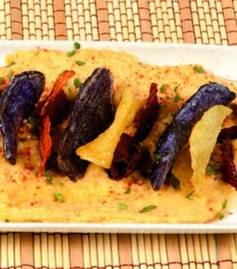 Hummus amb xips de verduretes i mel de canya