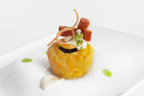 Cake de patata amb cor de baldana