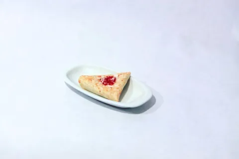 Crep d'Espinacs amb Formatge de Cabra i Confitura de Tomàquet 