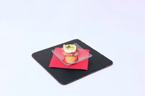 Botifarra de la Garriga amb Ceba Caramelitzada i Brie
