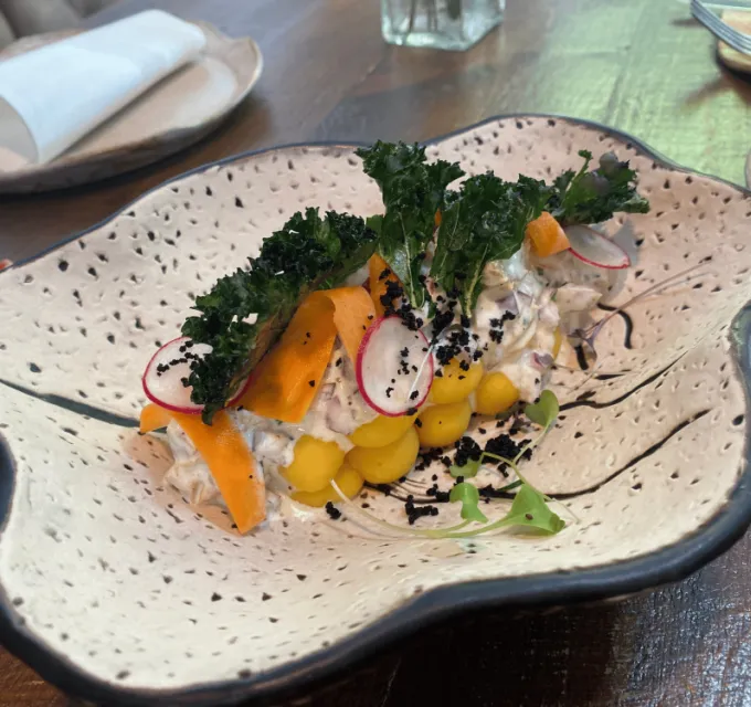 Causa de pollo peruana